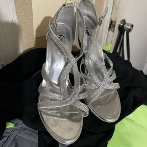 Shoes from size 7 - 8 1/2